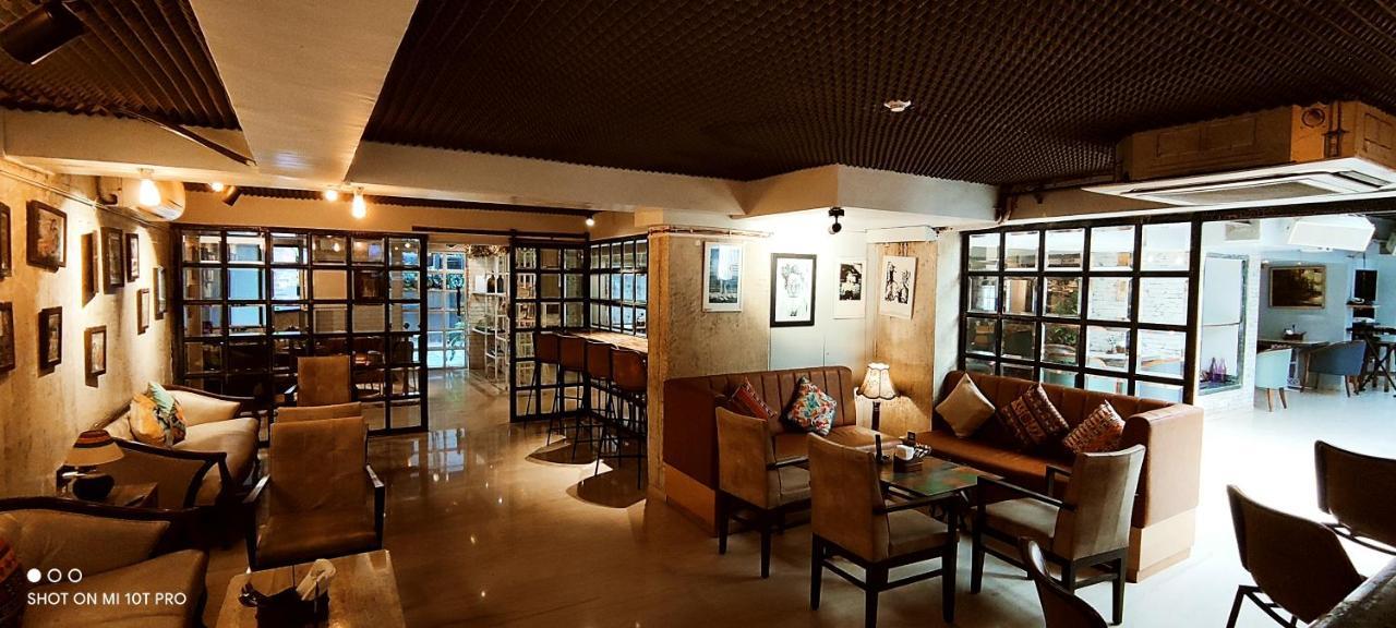 Hotel Executive Enclave Bombay Exterior foto