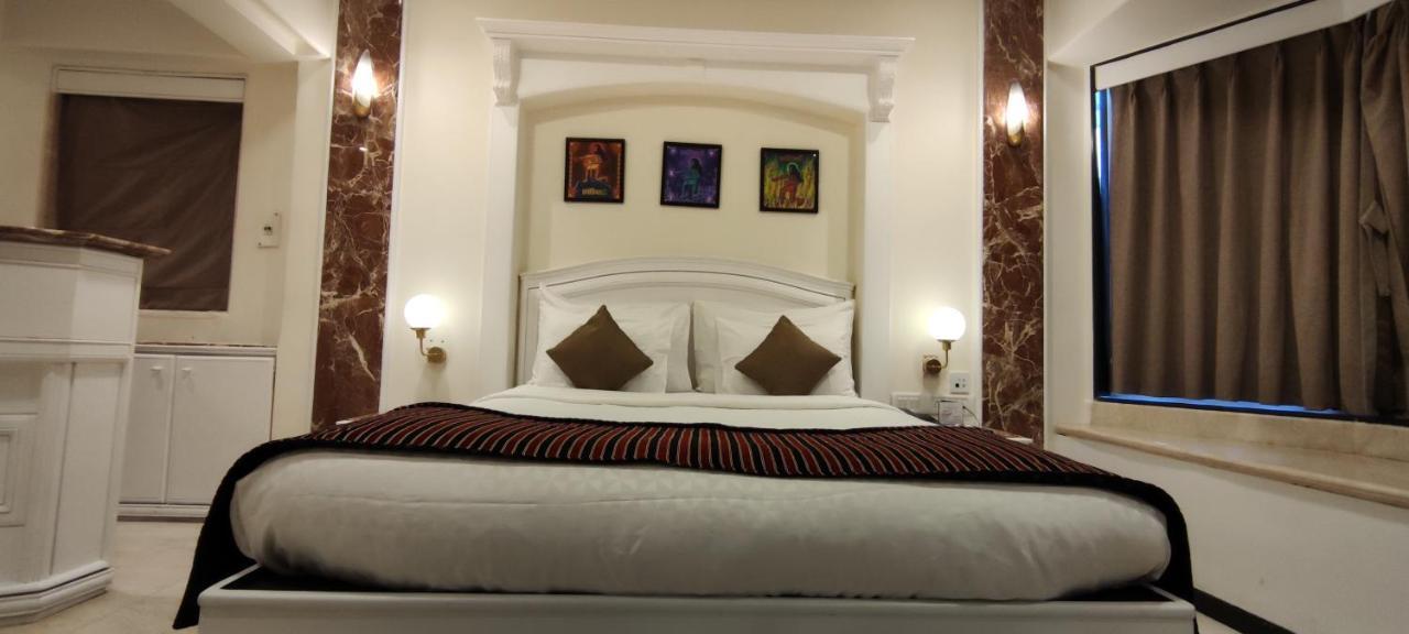 Hotel Executive Enclave Bombay Exterior foto