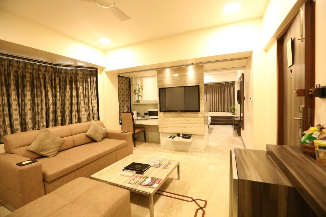 Hotel Executive Enclave Bombay Exterior foto