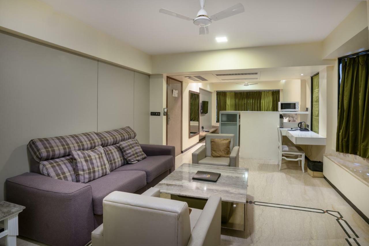 Hotel Executive Enclave Bombay Exterior foto